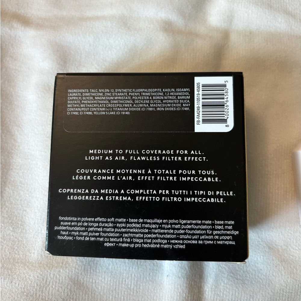 Fenty beauty pro filt’r powder foundation in 180 - Picture 4 of 4